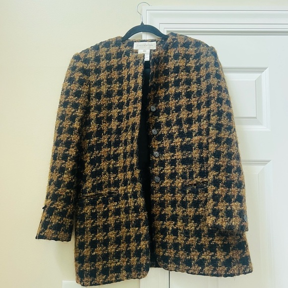 Jones New York Jackets & Blazers - Jones New York Black and Brown Houndstooth Blazer